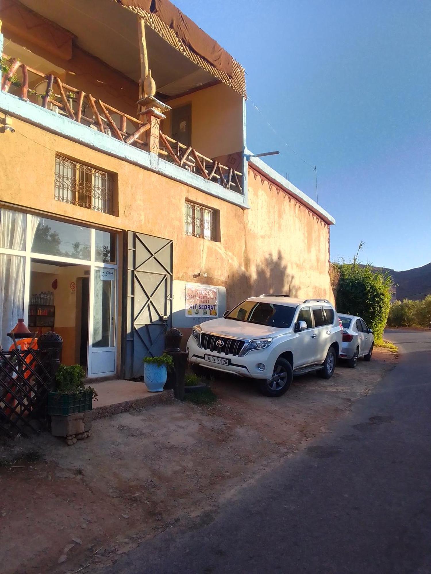 Hotel Restaurant Ait Saderat Boumalne Dades Экстерьер фото